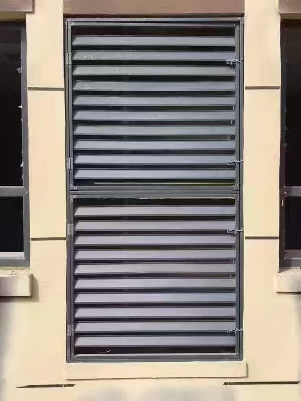 鹤壁市单曲弧形铝单板铝格栅百叶窗 - 方案